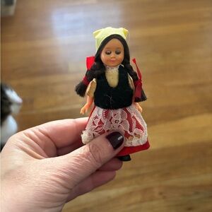 Traditional Dutch Doll with Lace Dress - eyes open & close!